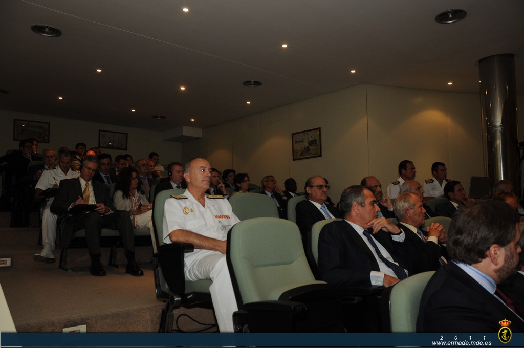El seminario tratará la necesidad de la inversión en Defensa para mantener una marina moderna y eficaz